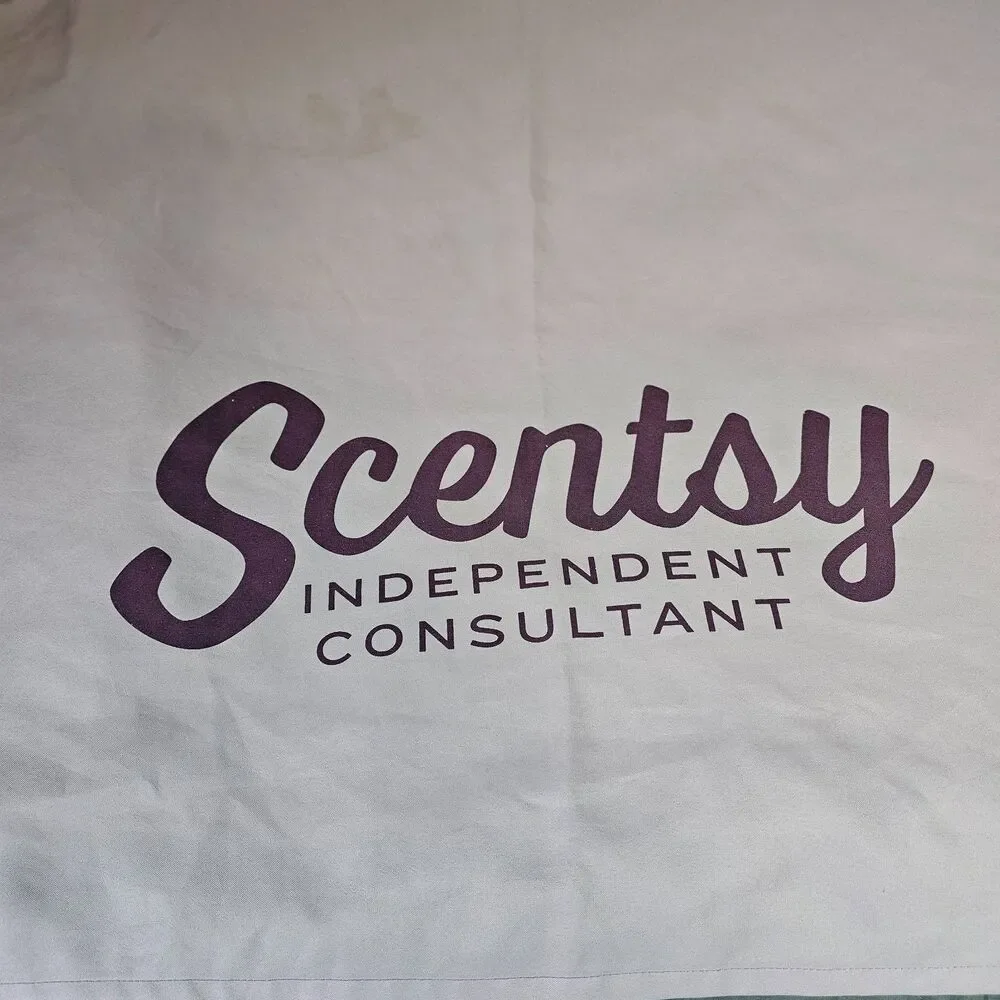 Scentsy Independent Consultant Tablecloth 60x60 Display Cloth Purple Logo EUC